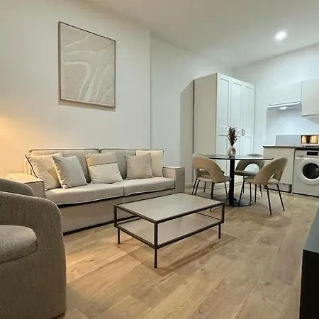 76 St Pierre - 1 Bedroom - Vaise Λυών